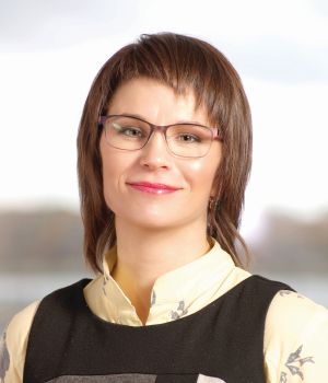 Dina Zobena